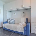 Château Saint Louis 3   Vue Mer, Terrasse Appartement *
